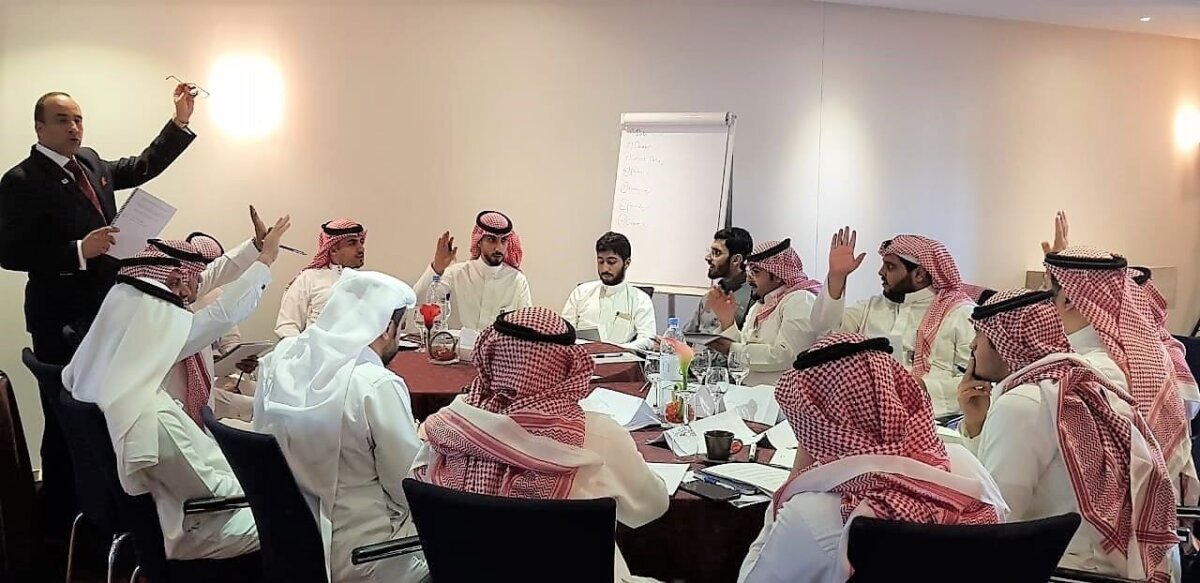 Project management program: Workshop in session
