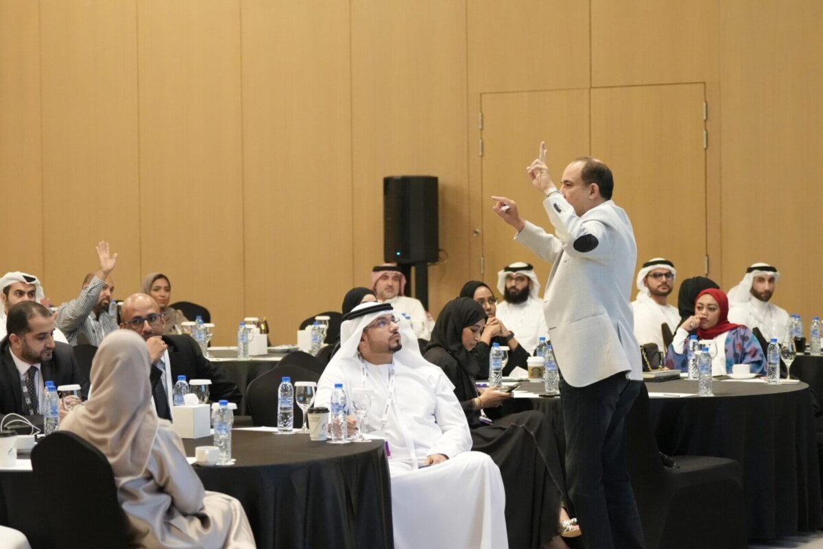 Executive workshop: A full ballroom
