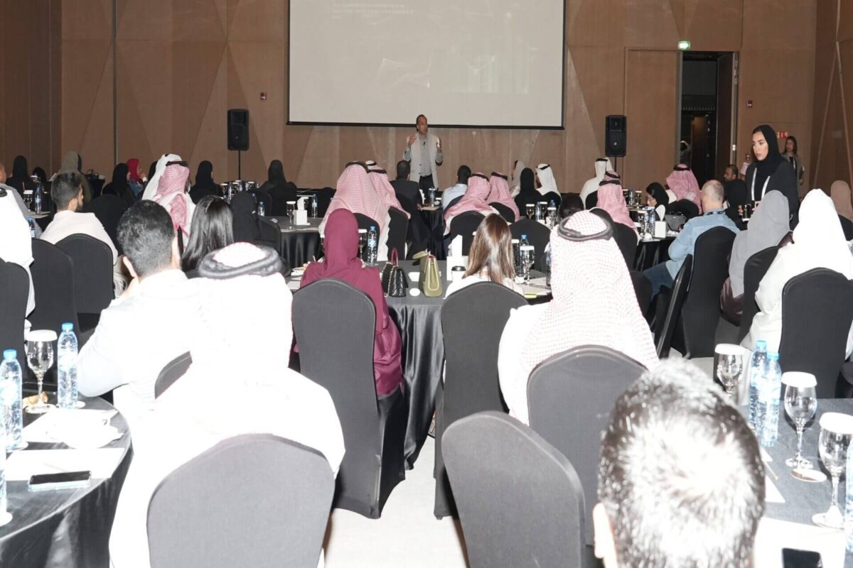 Executive workshop: Delegates in discussion