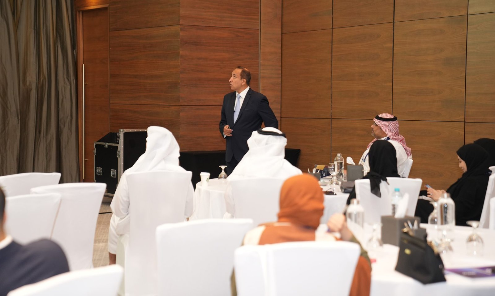 ورشة عمل ضمن مؤتمر، دبي: الجلسة في أوجها