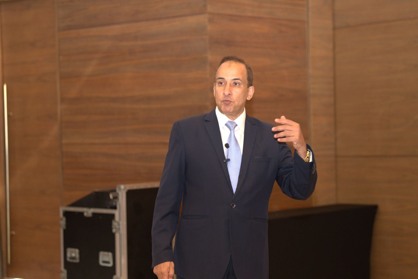 Mostafa Azzam mid-session