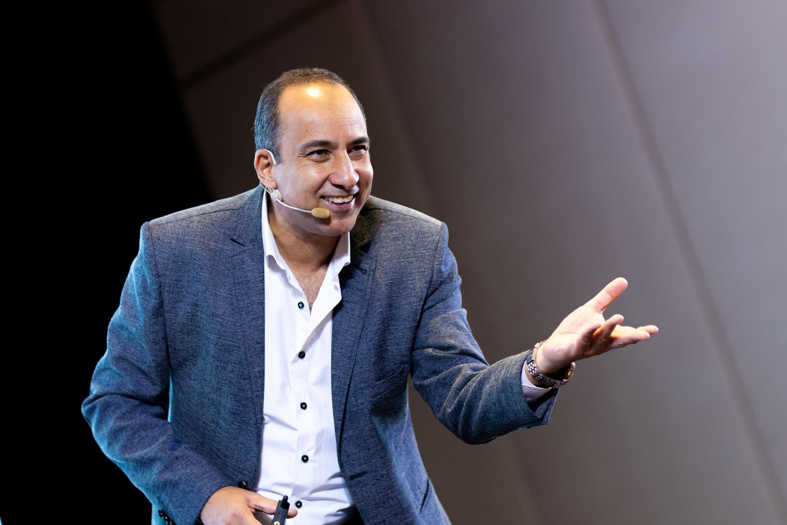 Mostafa Azzam making a point during a keynote
